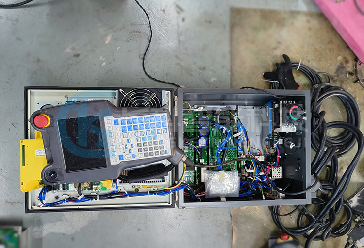 發那科機器人LR Mate 200iD進水維修 發那科機器人LR Mate 200iD進水維修